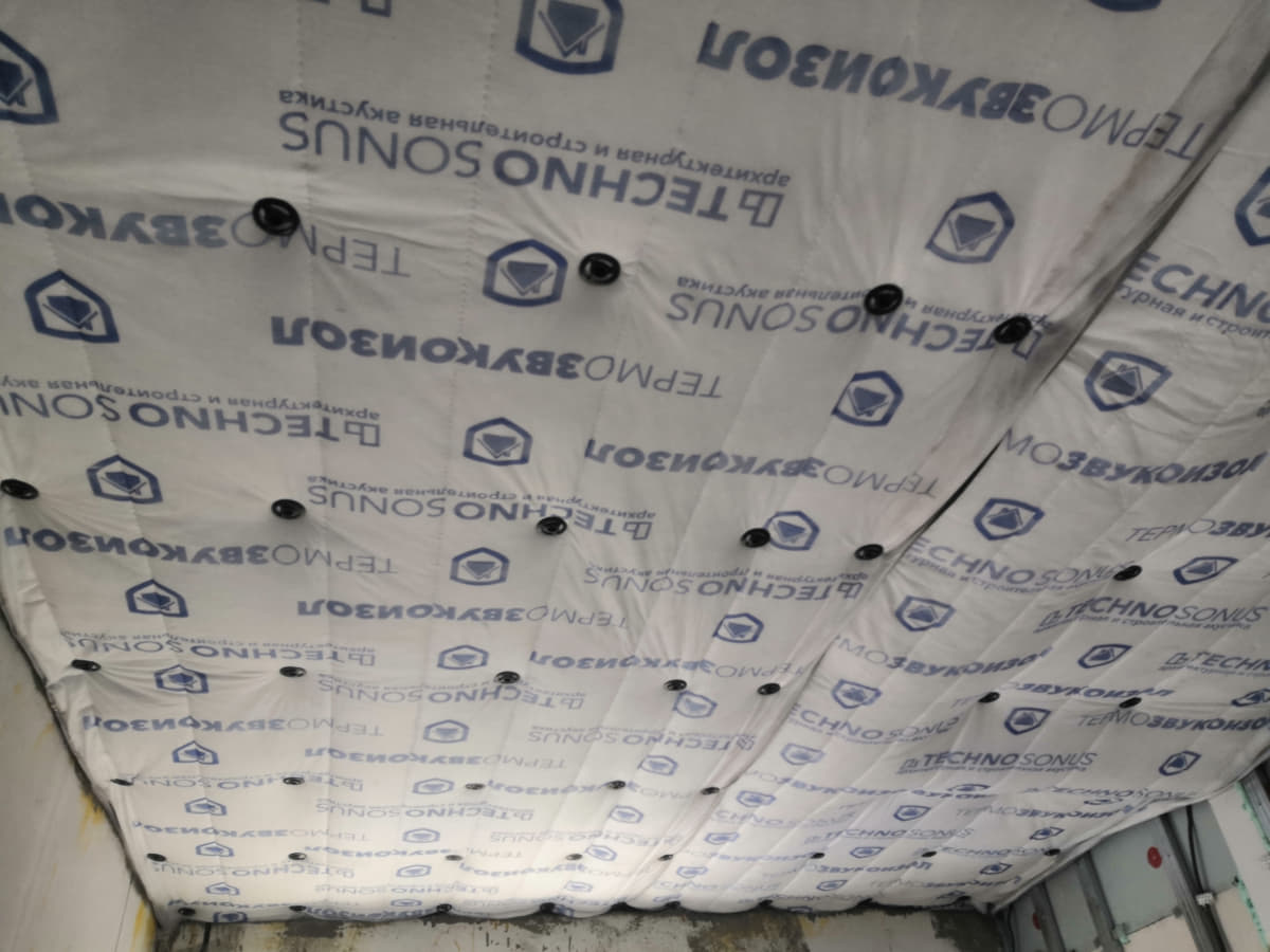 Звукоизоляция потолка ТермоЗвукоИзолом под натяжной Пенза